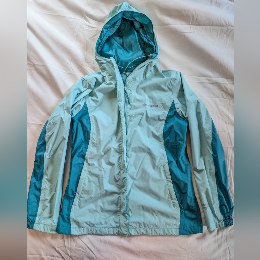 Teal Columbia Rain Jacket Windbreaker With Soft Duckbill Hood